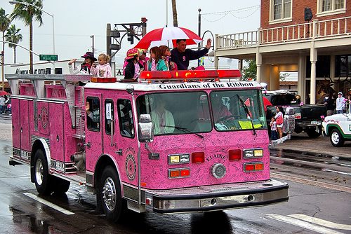 Pink fire rescue trucks aim to raise cancer awareness Pink fire rescue trucks aim to raise cancer awareness