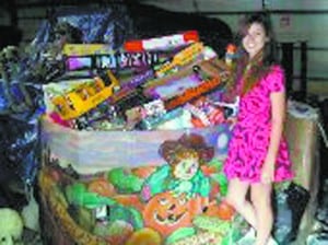 PT-ToyDrive-JanelleMendezwithToys