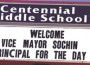 Sochin-12_27-sign2