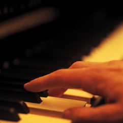 piano242x242